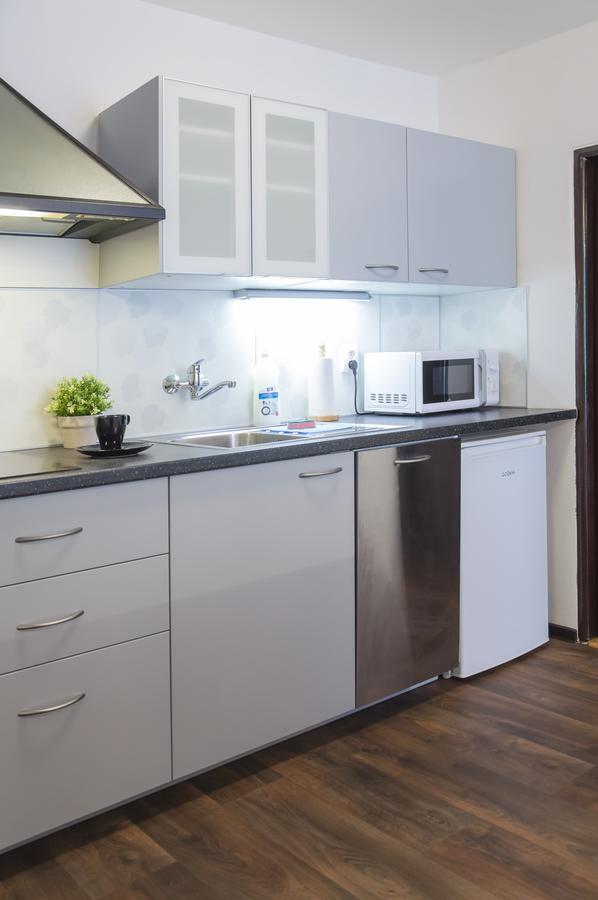 Modern Dlouha Praag